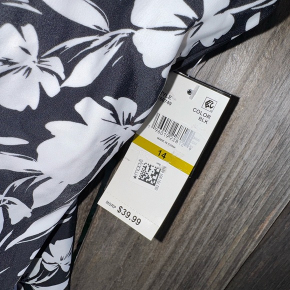 Island Escape Printed Cali Underwire Tankini Swim Top Size 14 - Picture 3 of 10